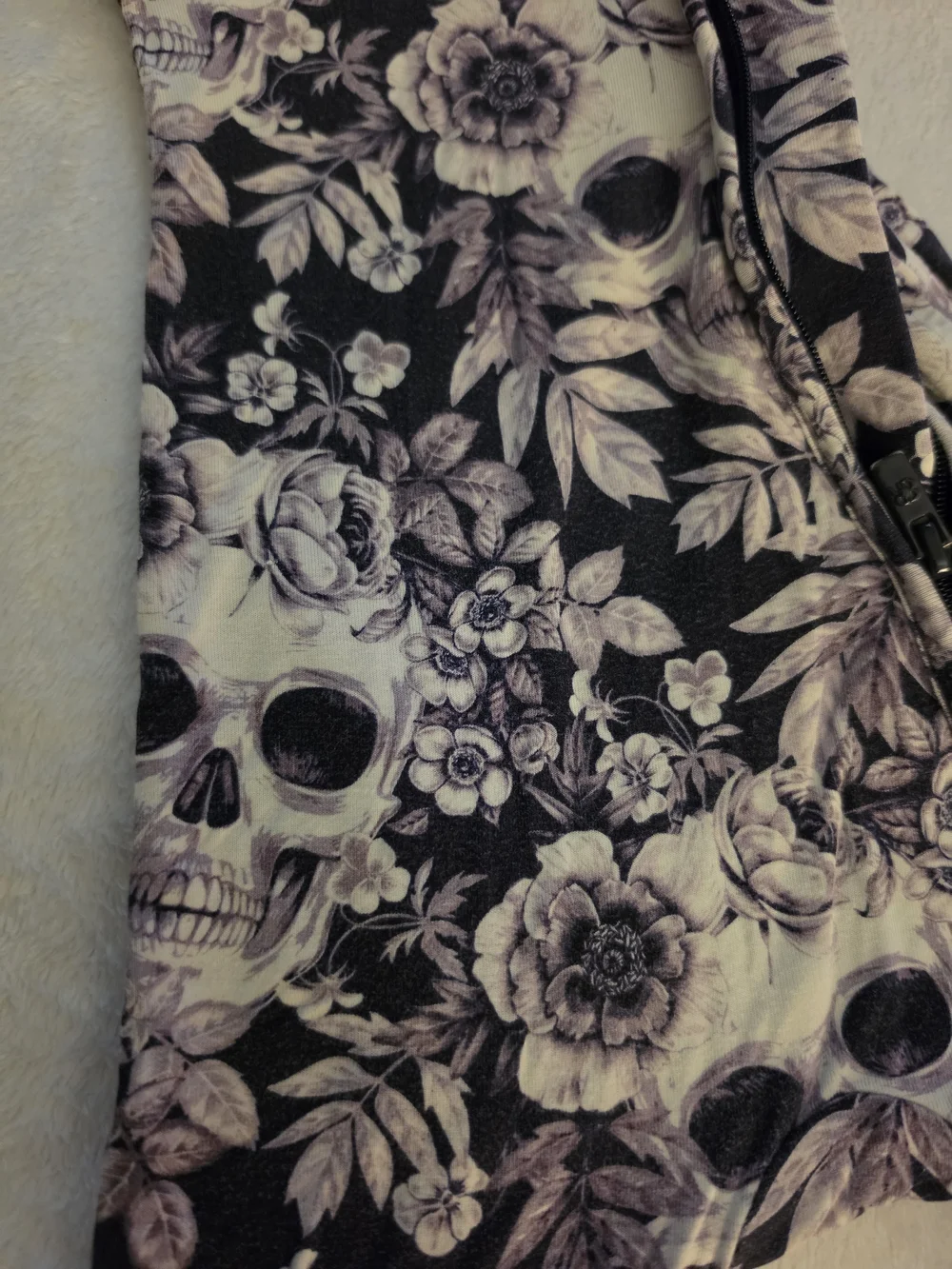 Bums & Roses Skulls & Roses Bamboo Zippy 9-12m